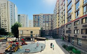 396I2 Sunny Green Apartment Sholpan City